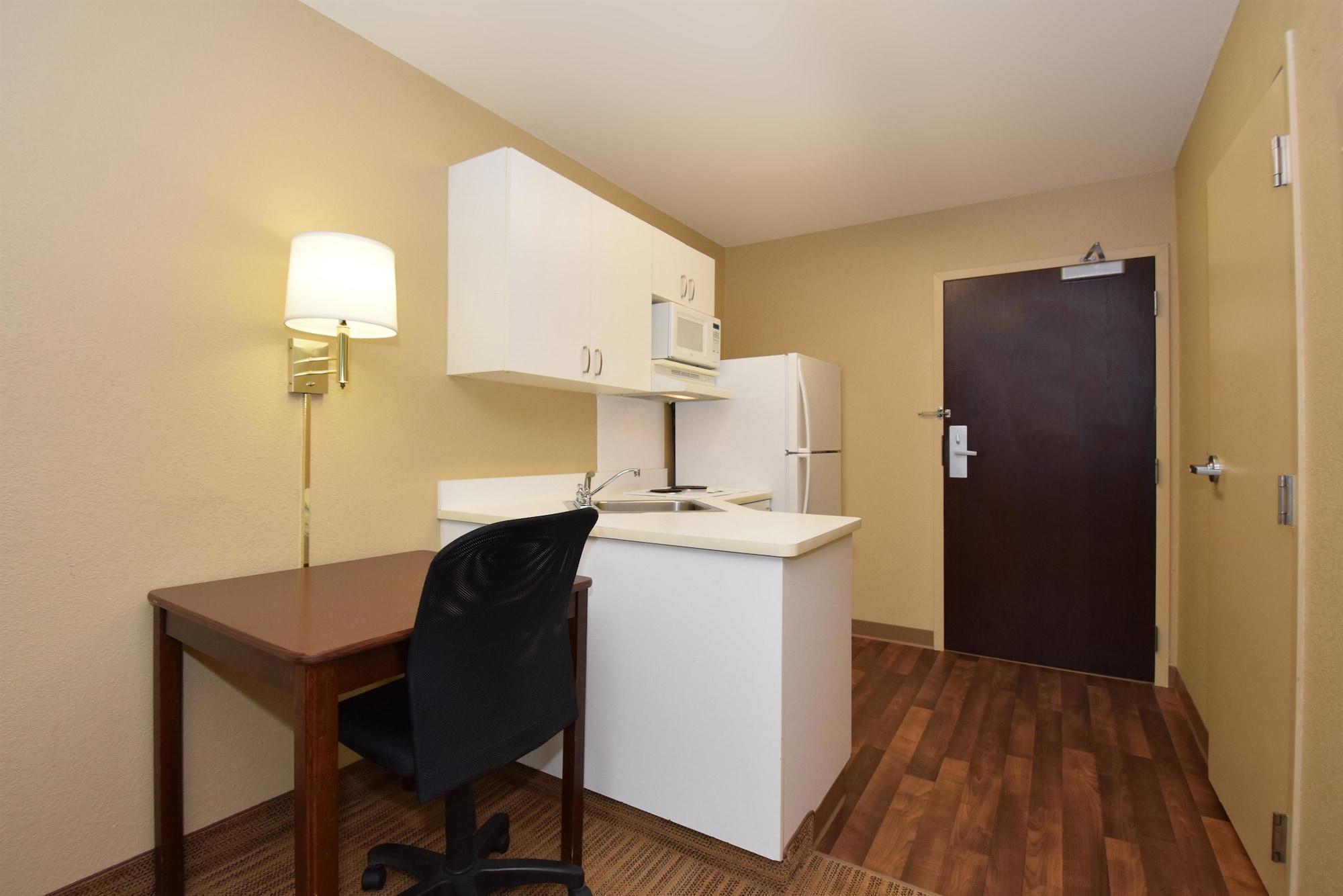 Extended Stay America Suites - Rockford - I-90 Buitenkant foto