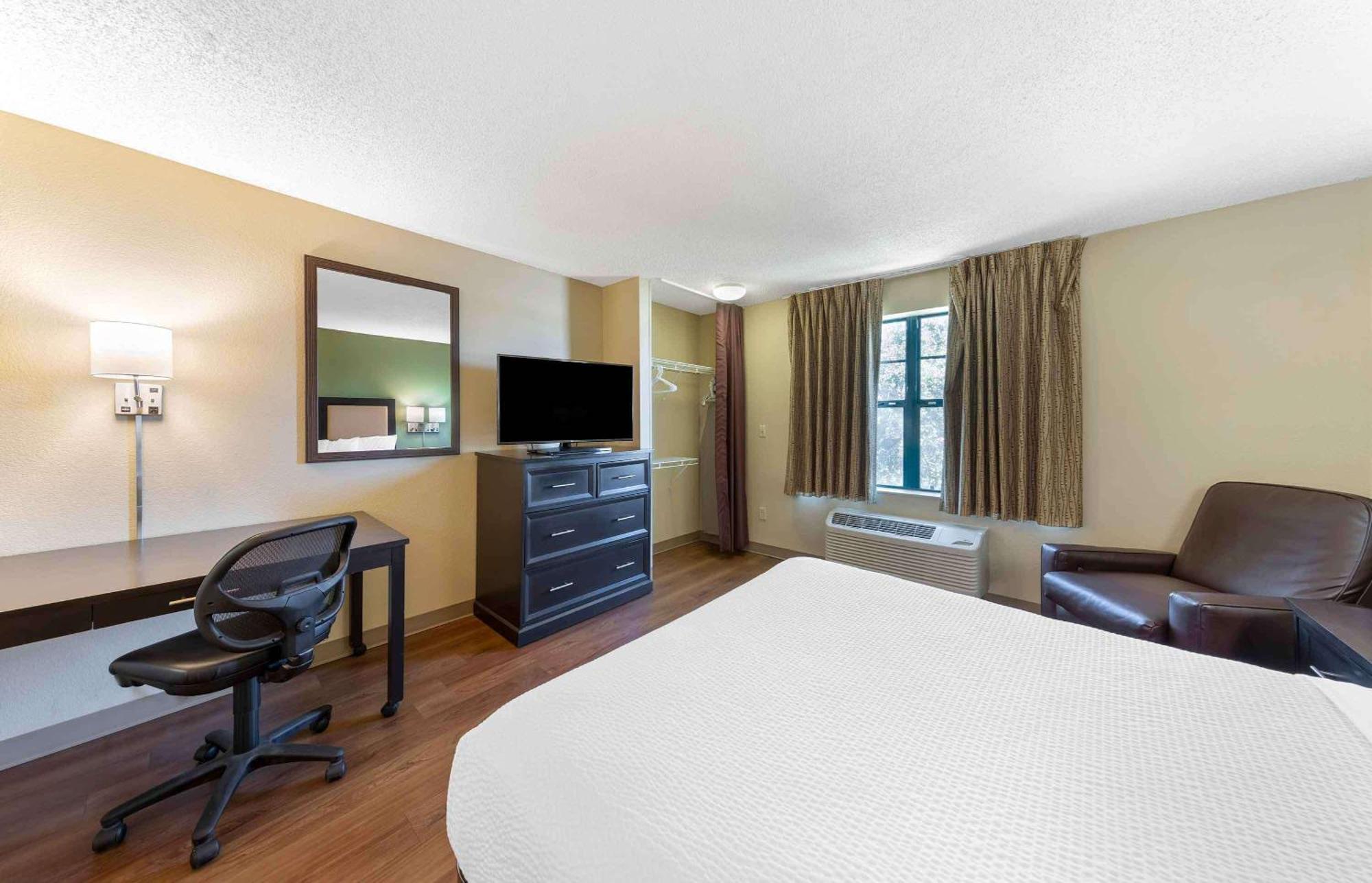 Extended Stay America Suites - Rockford - I-90 Buitenkant foto