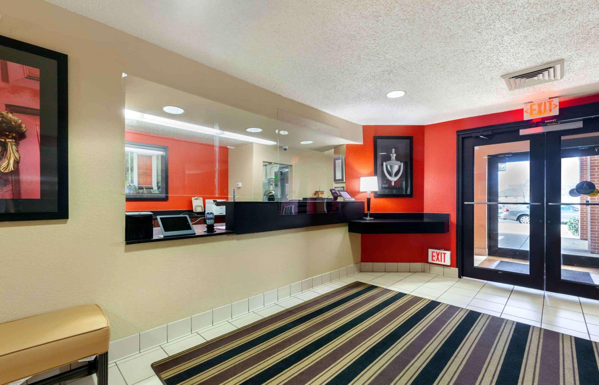 Extended Stay America Suites - Rockford - I-90 Buitenkant foto